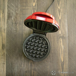 Подготовить вафельницу