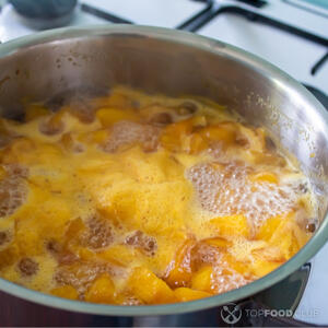 Вскипятить варенье