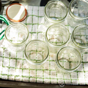 Стерилизовать банки