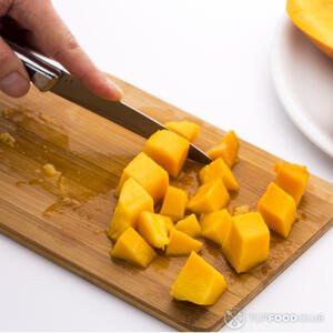 режем манго