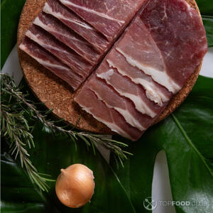 Нарезать свинину