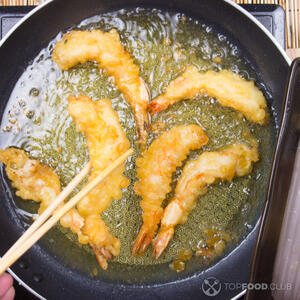 Пожарить креветки