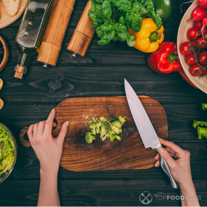 режем брокколи