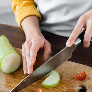 Резать кабачок