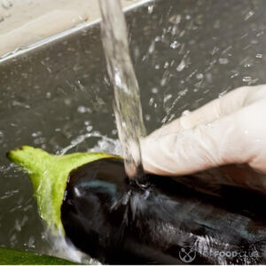 моем баклажан