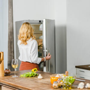 Убрать в холодильник