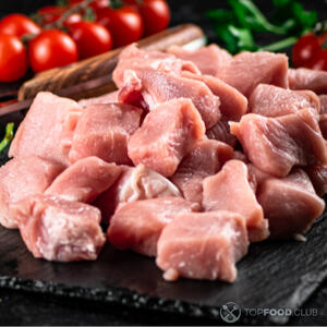 Нарезать свинину