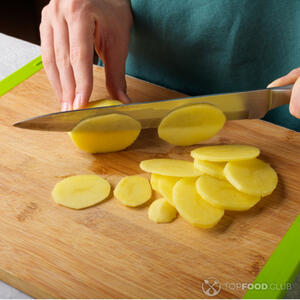 режем картошку