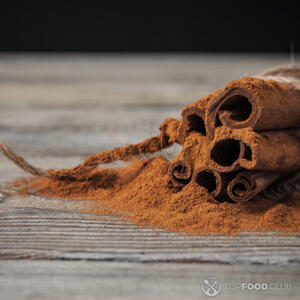 Добавить корицу