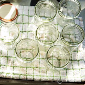 Стерилизовать банки