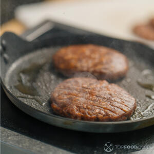 жарить котлеты