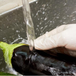 моем баклажан