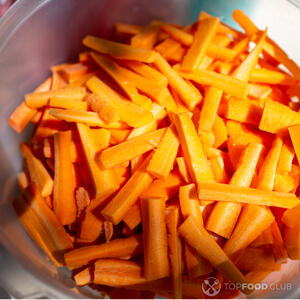 Натрите морковь