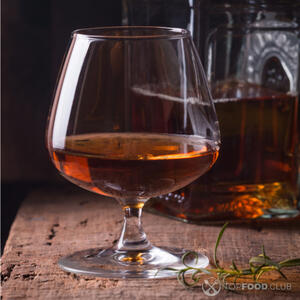 Добавить коньяк