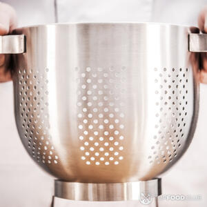 Подготовить дуршлак