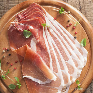 ломтики прошутто