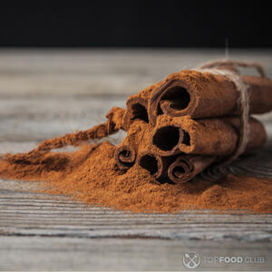 Добавить корицу