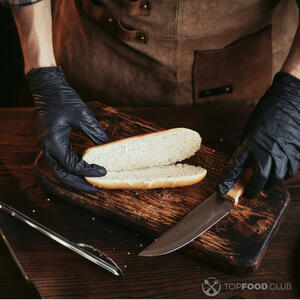 Надрезать булочку