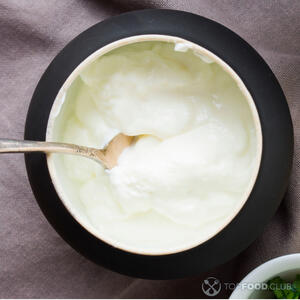 Добавляем сметану