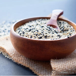 добавляем кунжут