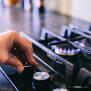 включить плиту