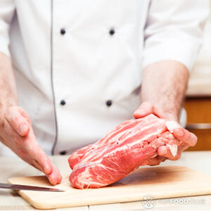 нарезать мясо