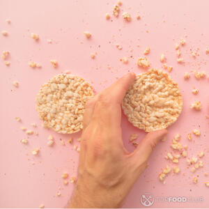 разломать хлебцы