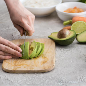 Режем авокадо
