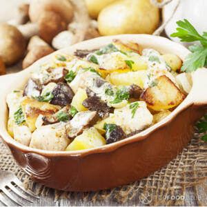 Тушеный картофель с грибами