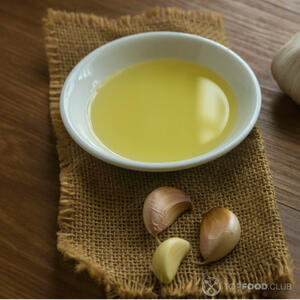 Добавляем масло.