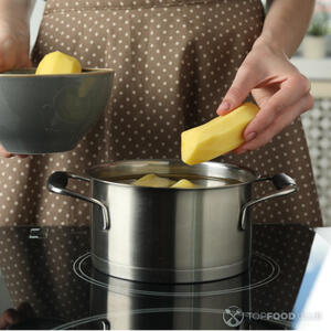 варить картошку