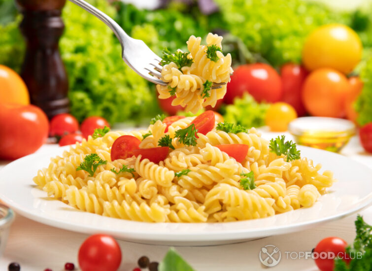 2025-01-23-dgn235-plate-of-cooked-italian-fusilli-pasta-with-tomatoe-2024-11-27-00-13-36-utc