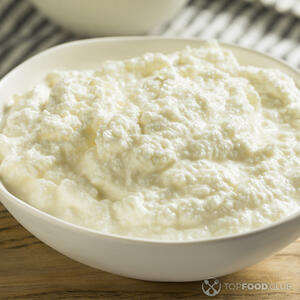 Разомните вилкой рикотту