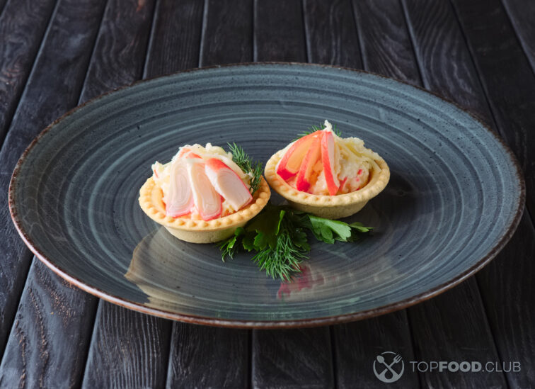 2025-02-03-2a6y91-appetizer-for-reception-tartlet-with-cheese-and-c-2025-01-10-04-57-12-utc