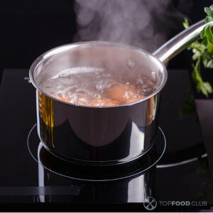 Отварить яйца