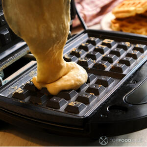 Выкладывайте тесто