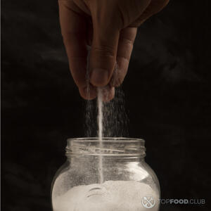 щепотка соли