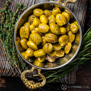 Оливки на мангале.