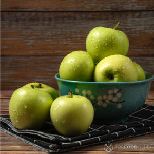 Мыть яблоки