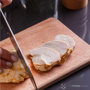 Курицу резать