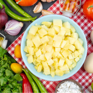 Картошка кубиками