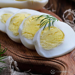 Яйца нарезанные