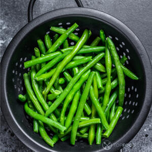 Моем стручковую фасоль