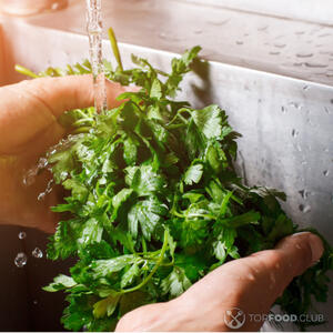 Петрушку мыть
