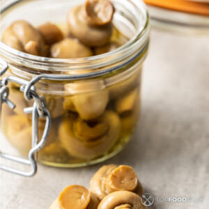 Банка с грибами