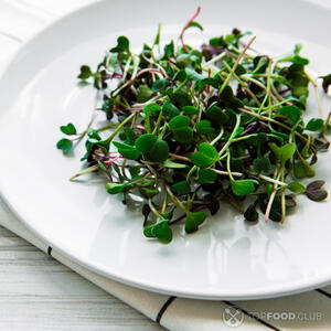 микрозелень