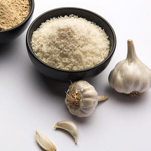 Добавить чеснок