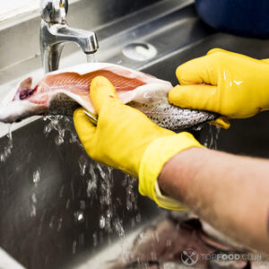 Мыть рыбу