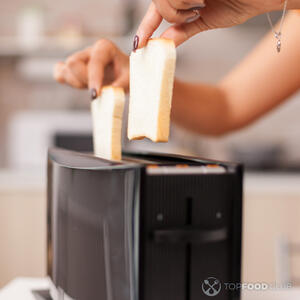 Поджарить хлеб