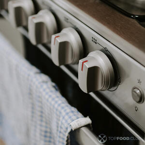 Разогрейте духовку до 180 градусов